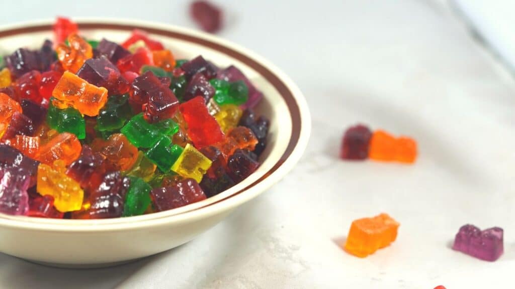How To Make Homemade Fruity Gummy Bears Recipe With Jello