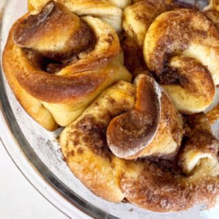 Mother's Day Cinnamon Roll Roses