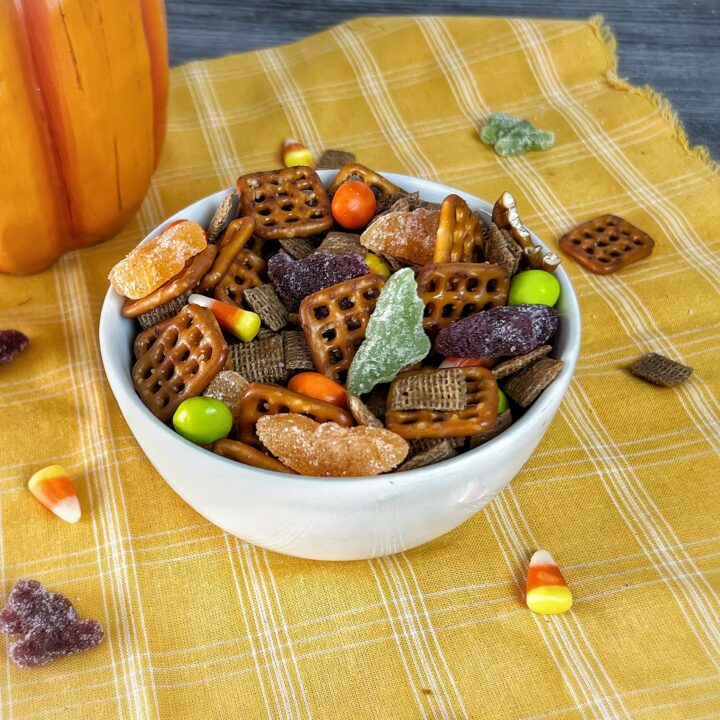 Halloween Snack Mix 